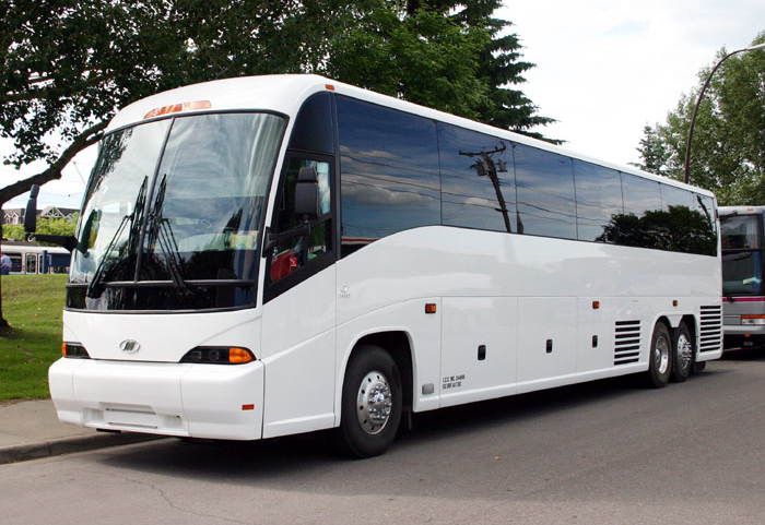 Cheap Charter Bus in Duluth